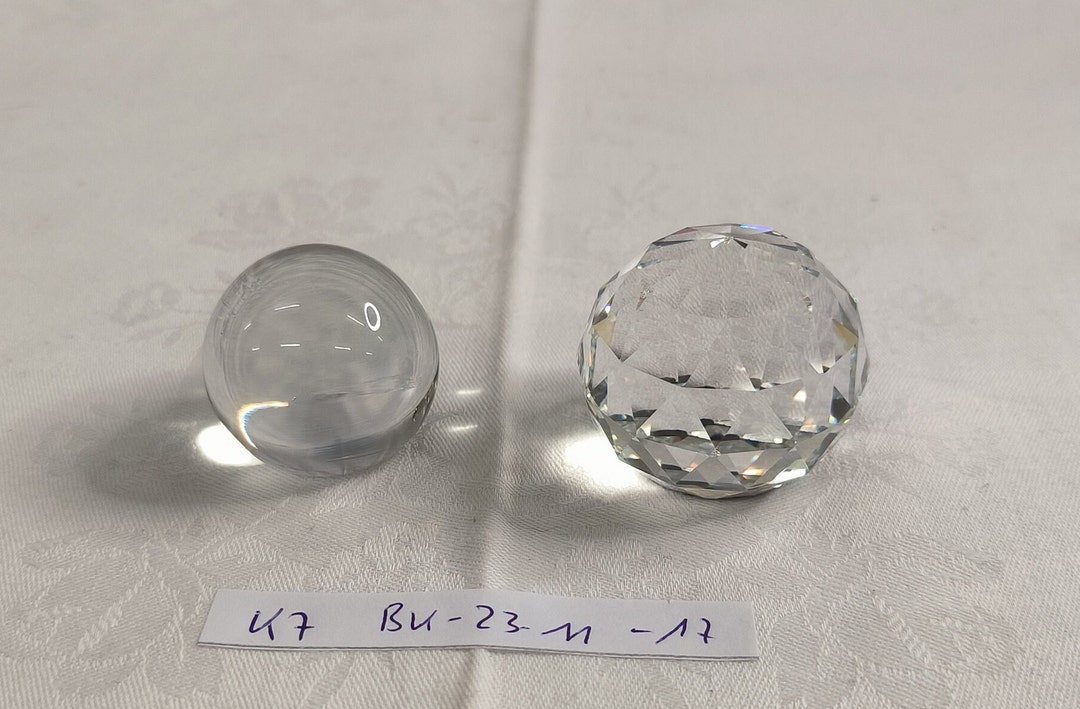 2 Paperweights Small Balls Made of Cut Crystal Glass Etsy