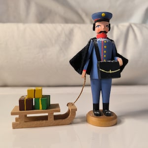 Postman with wooden sledge at work Blue 1980 Seiffen Erzgebirge Collectible