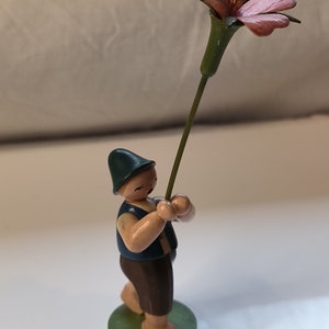 Flower child boy with pink flower made of wood from Wendt and Kühn from the Erzgebirge image 5