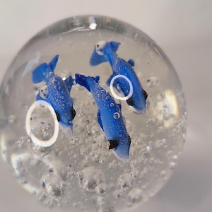 Paperweight Paperweight Glass Bubble Vortex with Fish Water