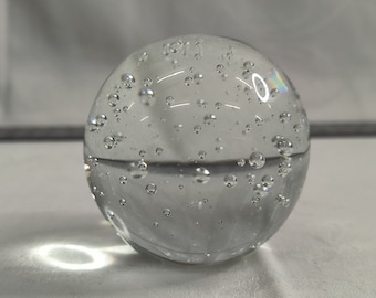 Paperweight ball made of glass