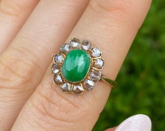 Imperial Jade Ring with Natural Diamonds 18k Gold