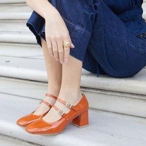 Low heel alegria sandals discount