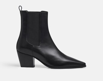 Fayne-Black Chelsea Boots