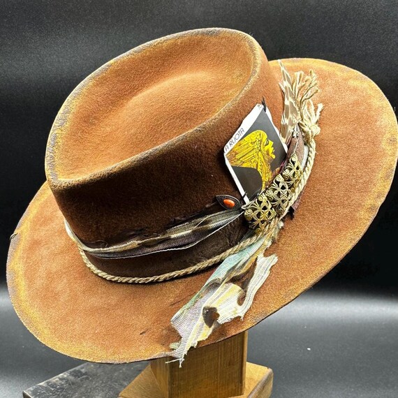 Burnt Earth Merino Wool Felt Hat - Decorated With Peruvian  display picture 2