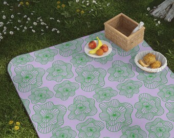 Picnic blanket water-resistant, floral beach mat with handle