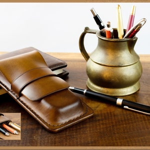 Walnut case with divider for 4 fountain pens