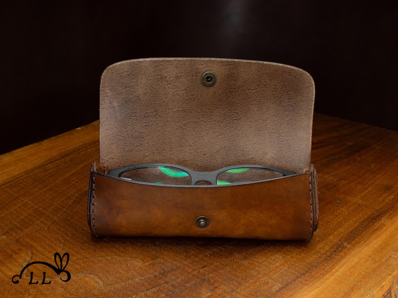 handcrafted leather eyeglass pouch