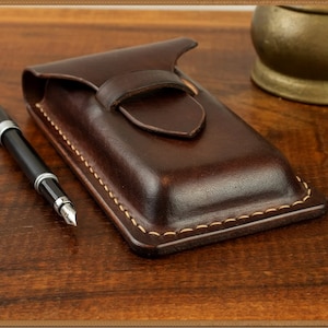 Dark cocoa leather fountain pen or pencil case