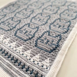 Cat Crochet Blanket Pattern -Overlay Mosaic Crochet -PDF downloadable pattern -easy modern crochet - pet blanket - childrens blanket