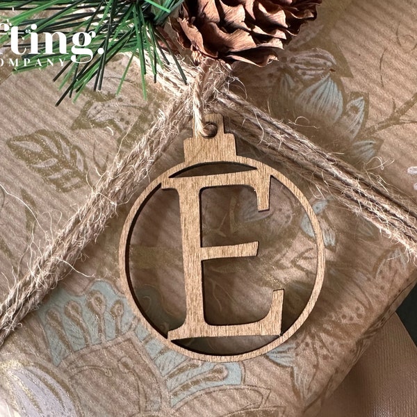 Personalised Christmas Initial Gift Tag - Stocking Name Tag - Custom Gift Label, Wooden Present Tags, Christmas Stocking Tag, Luxury Git Tag