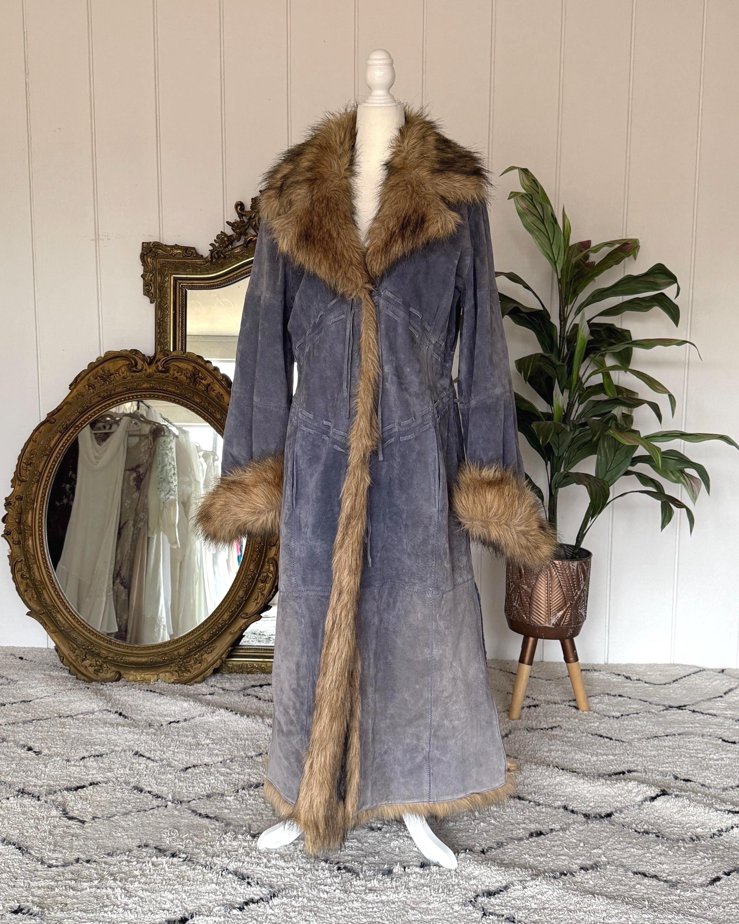 suède fur jacket / Mods coat vintage Vintage 90s/y2k Blue Suede Coat With Faux Fur Trim - Vintage