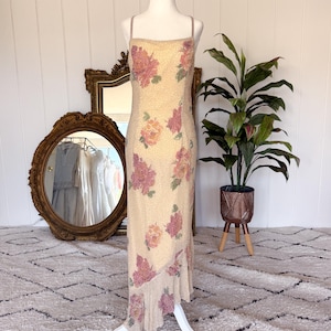 sue wong pink beaded dress SUE WONG Pink Silk Gown, Flower Beading, Melanie Griffiths at 1stDibs