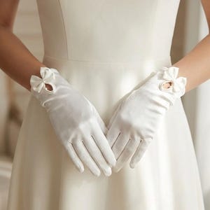chinese dress ladies Women's Matt Satin Gloves