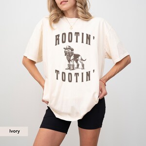 Rootin Tootin Bloodhound Shirt, Bloodhound, Bloodhound mom, Dog Cowboy, Bloodhound Gift, Bloodhound shirt, Bloodhound Gifts