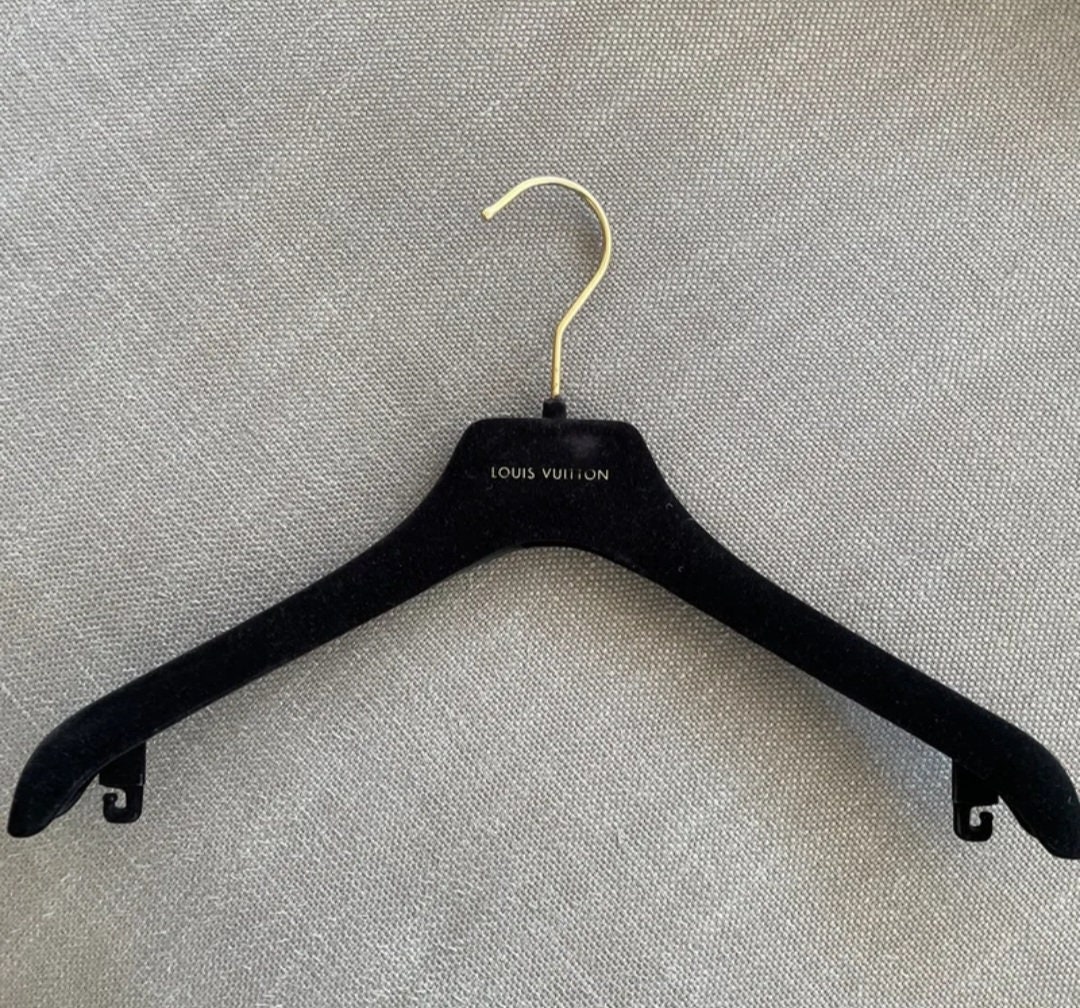 Louis Vuitton Clothes-hangers 323952