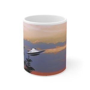 Taza de cerámica OVNI 11oz