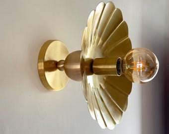 Scallop Brass Wall Sconce: Art Deco Shell Light Fixture