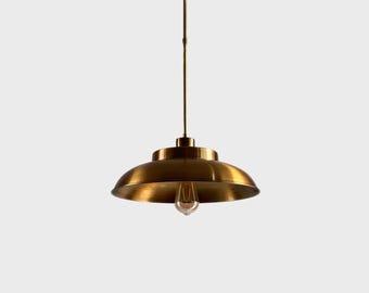 Handgefertigte Messing Pendelleuchte: Industrielle Mid-Century Modern Hängelampe