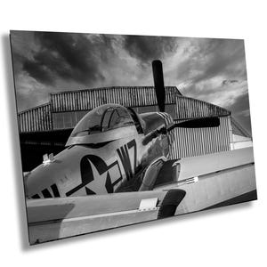 Vintage Aircraft WW2 fighter plane gift for pilot P-51 Mustang photo wall art Canvas Print Wall Art Ideal for Home and Office Decor