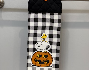 Snoopy and Woodstock Hanging Kitchen Towel with Potholder top
