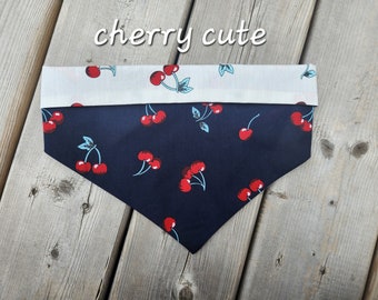 Bandana d'été pour chien mignon cerise