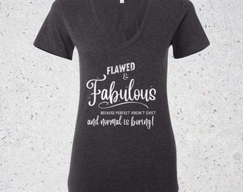 Bold Saying camiseta de mujer con cuello en V profundo, regalo para esposa atrevida, camiseta descarada para damas, camisa femenina ingeniosa, camisetas rebeldes, tops sarcásticos chic
