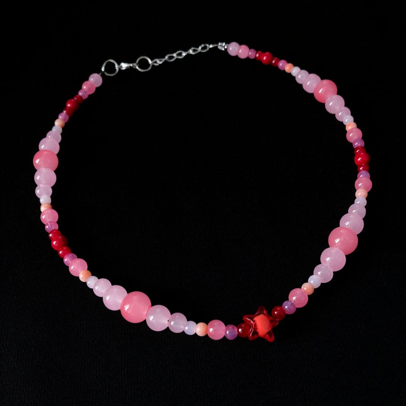 Cute handmade necklace with pink beads zdjęcie 3
