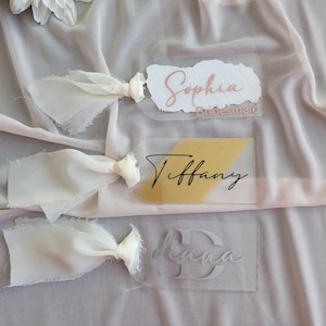 Personalisiertes Acryl-Namensschild für Hochzeiten, handgemalte Tischkarten mit Band, Braut-Aufhänger & Geschenkanhänger, perfekt für Brautjungfer-Taschenanhänger