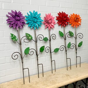 Dahlia Flower Stake Metal Yard Art Garden Decor