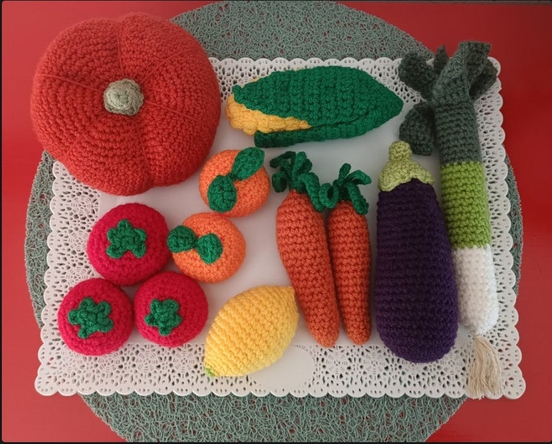 Dînette au crochet Fruits et légumes jouet image 3