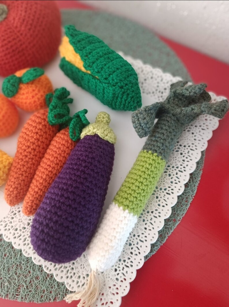 Dînette au crochet Fruits et légumes jouet image 4