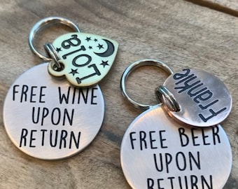 Dog Id Tag, Pet Id Tag, lustige Hundemarke, Katzenmarke, Free Wine, Hunde, Katze Katzen, Free Whiskey Dog Tag, Hundekatzenmarke, Haustiermarke,