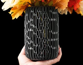 Sculpted Flower Vase - Modern 3D Printed Decor