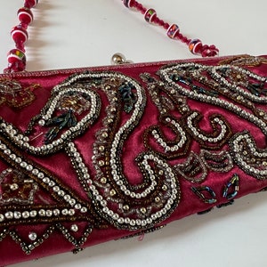 Cartera Fantastical De Satén Claret