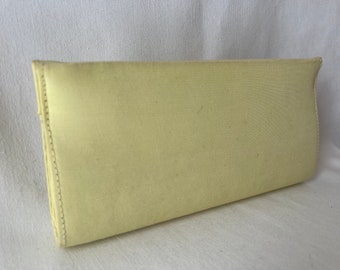 Modern Pale Yellow Clutch