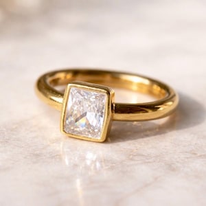 Square Cubic Zirconia Gold Ring, White Crystal, 18K Gold PVD Plated CZ Engagement Ring, Minimalist Gold Band, Waterproof Non Tarnish Ring