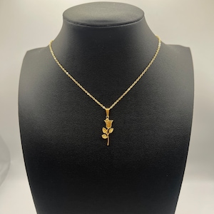 18K Gold Rose Pendant Necklace: Waterproof Floral Jewelry