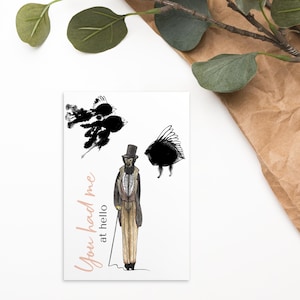 POSTKARTE LÖWE GENTLEMAN | Surreale Tierkunst Karte | Fisch Kunst | Kunstdrucke Mini | Illustriertes Briefpapier | Kunstkarten | Schwarz und Weiß