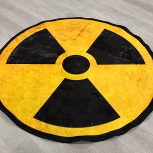 Alfombra para gamers con símbolo de radiación: decoración para salas de videojuegos para geeks. imagen 2