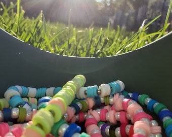 Bracciale con perline di argilla carino e alla moda