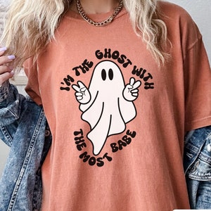 BeetleGhost Halloween T-shirt, Groovy Ghost T-shirt, Fall t-shirt, Halloween Gift, Movie themed shirt, 80s Halloween T-shirt, Vintage tshirt