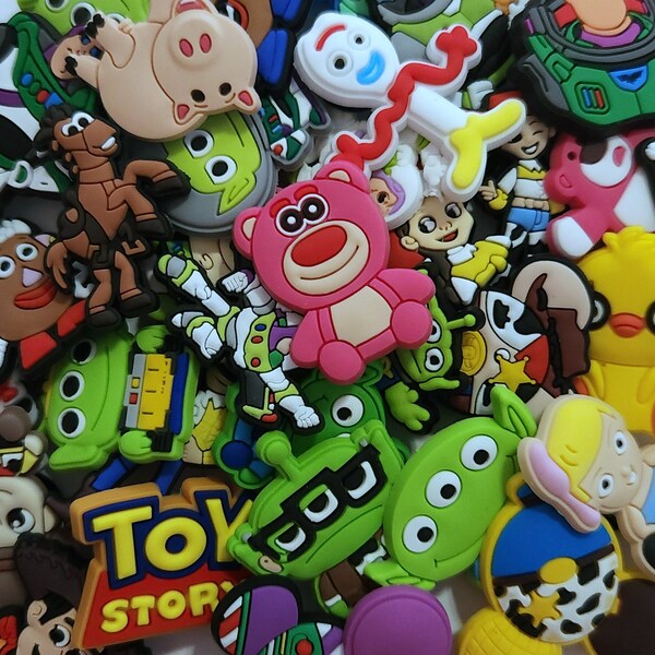 DIS. ANIMATED Croc Charms (Post 4/11) | Toy Story | Woody | Buzz | Jessie | Bullseye | Rex | Potato Head | Forky | Alien | Sox | Lots-o