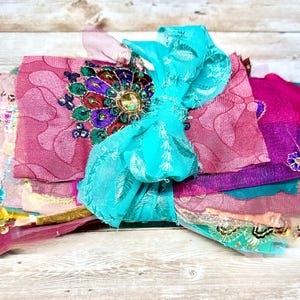 Sari-textilpaket (stort paket!) - Utsmyckat sari-tyg - Junk Journal och hantverksdekorationer
