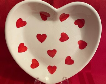 White ceramic serving dish with red hearts