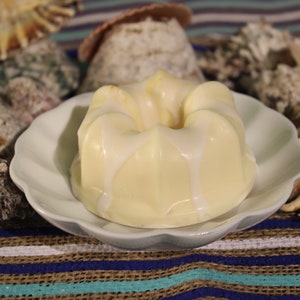 Cute Artisan Lemon Bundt Cake Soap, Goat Milk Soap Bar, Handcrafted Body/Hand Soap, Realistic Lemon Cake Fragrance