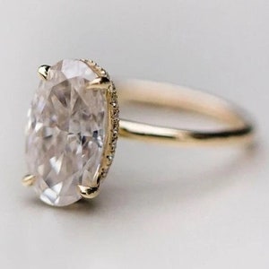 Bague de fiançailles halo caché en moissanite incolore 3 carats, bague solitaire ovale, bague en or massif, bague de mariage, bague de mariage d'anniversaire