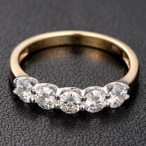 Round Cut Colorless Moissanite Five Stone Engagement Ring, 14K Solid Gold Wedding Band, Round Simulated Diamond Band, Moissanite Bridal Band