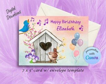 Può includere: Un download digitale di un modello di biglietto di auguri di compleanno di 17,8 x 12,7 cm con una casetta per uccelli con un'apertura a forma di cuore, due uccelli, fiori e palloncini. Il testo "Happy Bir(d)thday Elizabeth" è scritto sul biglietto. Il biglietto può essere personalizzato con Canva.