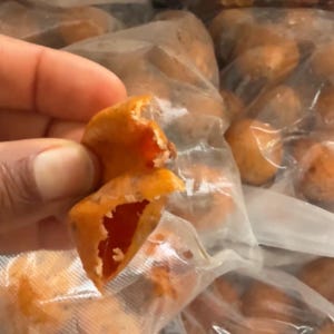 20pcs agbalumo/udara (chat me b4 u order to see photo) 65usd with frozen box to keep it fresh. no refund.